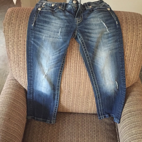 Miss Me Capris - Picture 3 of 4