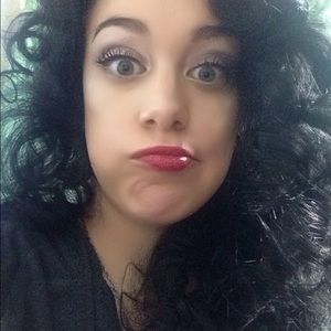 Meet your Posher, Brooke