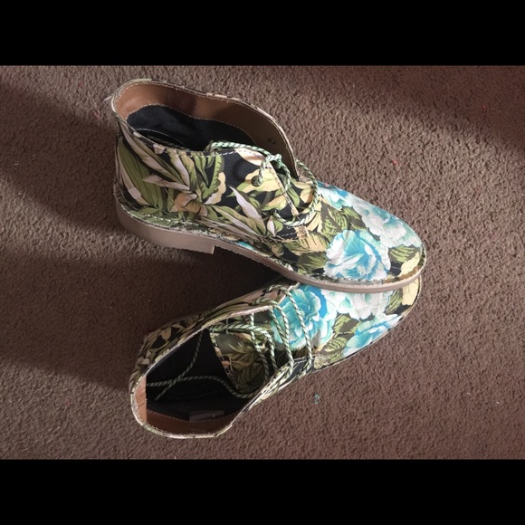 Booties - Picture 2 of 4