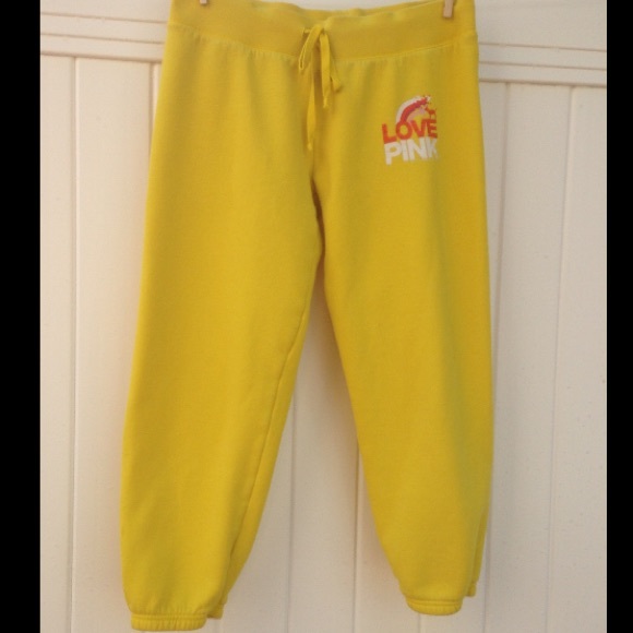 VS PINK Cropped Sweatpants