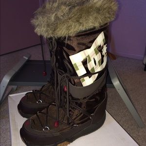 DC -  Snow boots Chalet Dark Chocolate