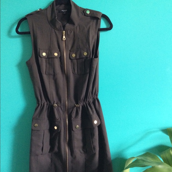 Premise military dress