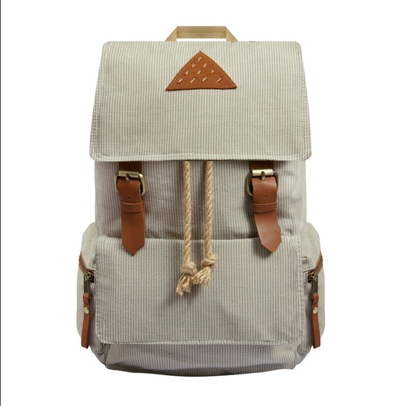 AKABA Alumno Knapsack / Backpack in Ignacio - Picture 2 of 3