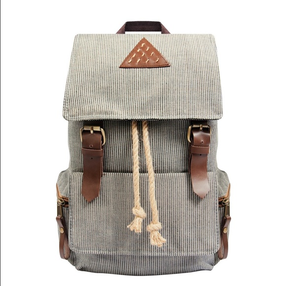 AKABA Alumno Knapsack / Backpack in Danilo - Picture 2 of 3