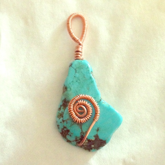 Copper wire wrapped turquoise pendant - Picture 1 of 1
