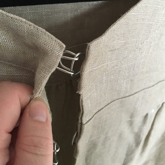 Gold short sleeved jacket - Picture 3 of 4