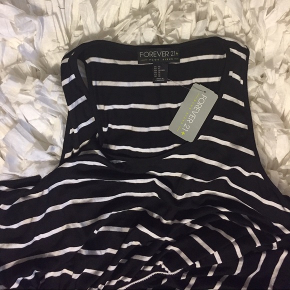 Forever 21+ - Picture 2 of 2