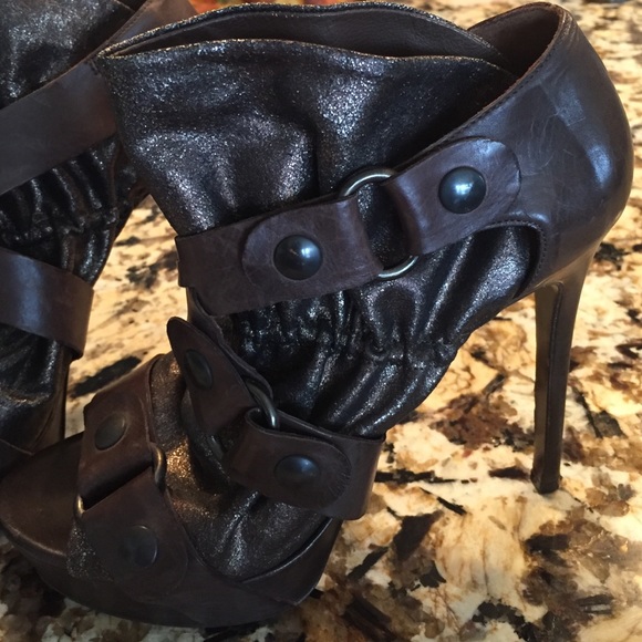 Vera wang - Picture 2 of 4