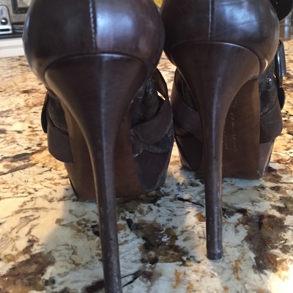 Vera wang - Picture 3 of 4