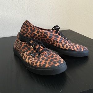 💥Final Price💥 NWOT Vans Leopard Print Shoes