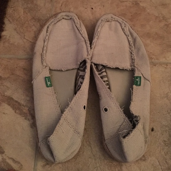 Sanuk slip ons