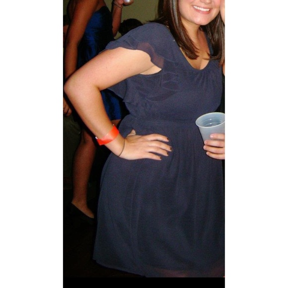 Navy Ruffles - Picture 3 of 4