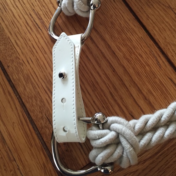 Burberry off white belt
