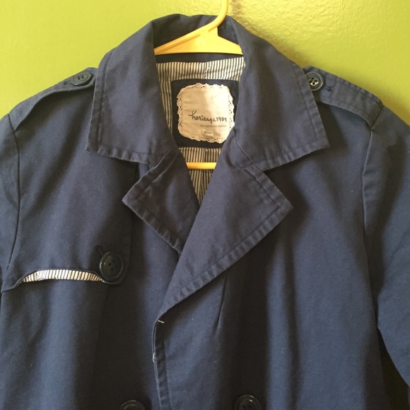 ⭐️Closet Closing!⭐️Classic navy trench - Picture 2 of 3