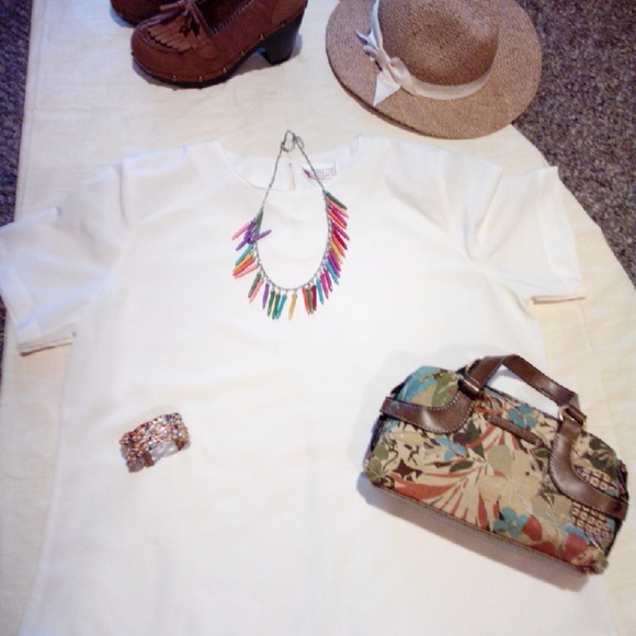 short sleeve blouse ,by Lauren Lee( Make Offer)