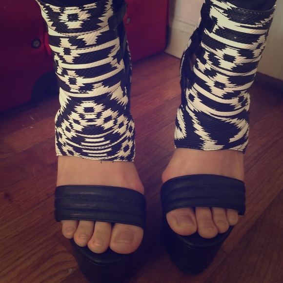 Privileged black/white tribal Aztec platform shoes