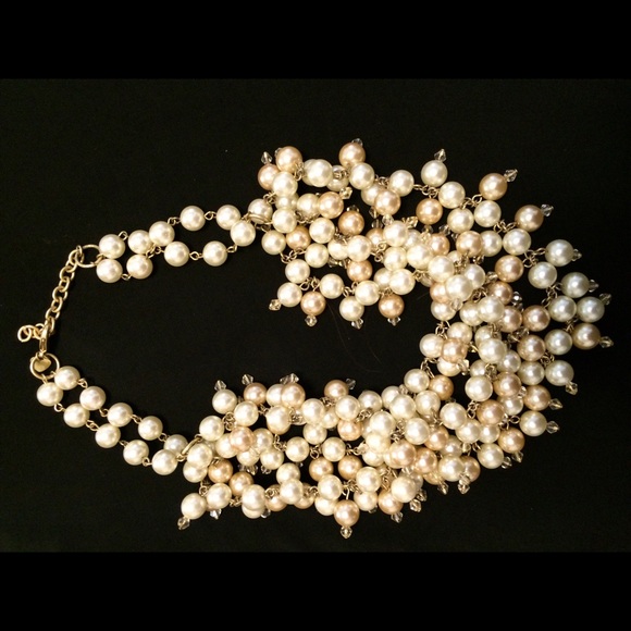 Pearlized bib necklace