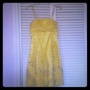 Beautiful yellow glitter short dress