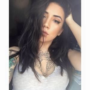 Meet your Posher, Alanna marie