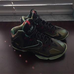 Lebron size 9