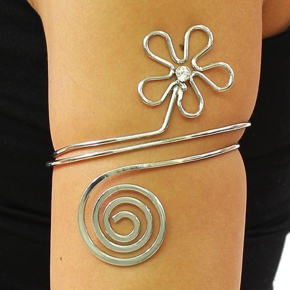 Silver Crazy Daisy Arm Cuff