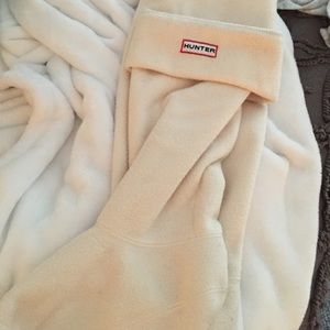Hunter Boot cream fleece wellies