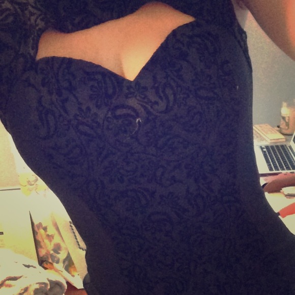 Velvet black and white mini dress!