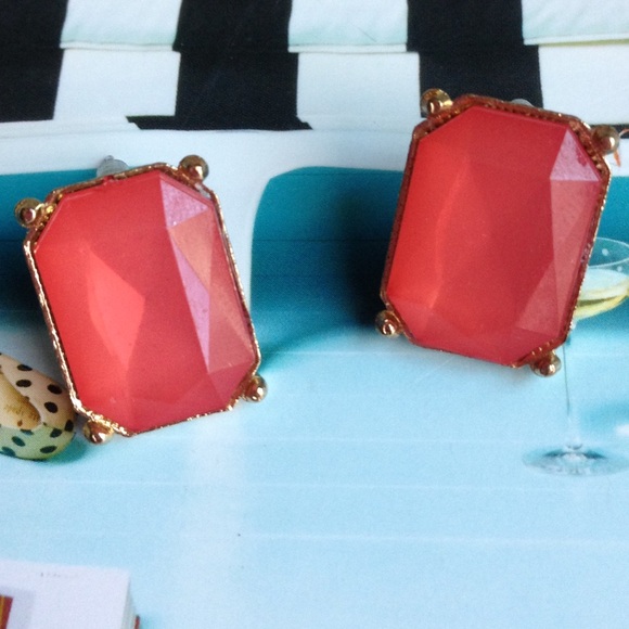 Coral Statement Post Earrings - Picture 4 of 4