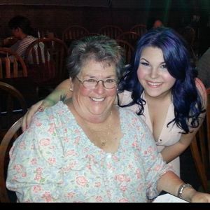 Meet your Posher, Breana