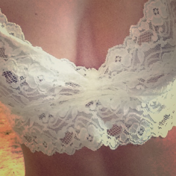 White lace bralette