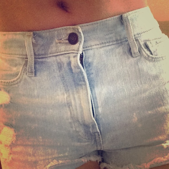 Abercrombie and Fitch denim shorts!!
