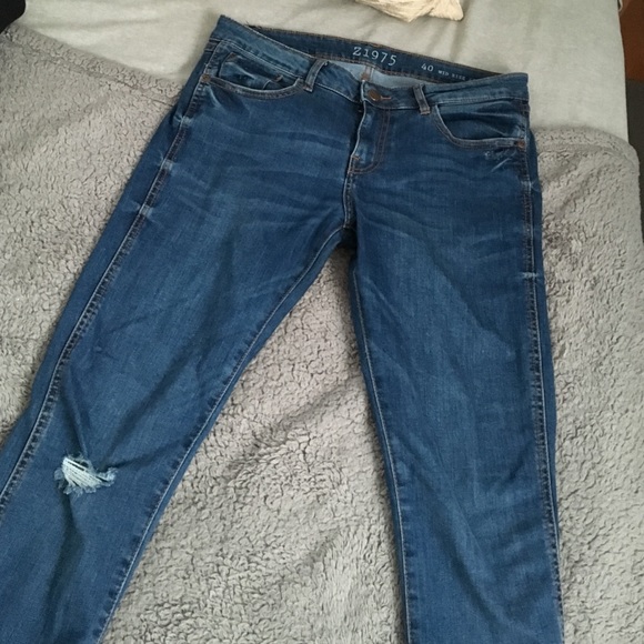 Zara Mid Rise Skinny Jeans