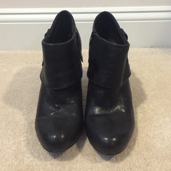 Jessica Simpson ankle booties - Picture 2 of 4