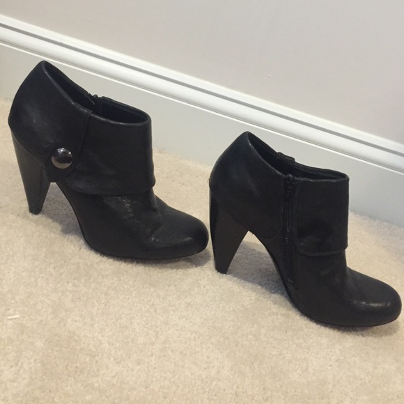 Jessica Simpson ankle booties - Picture 3 of 4