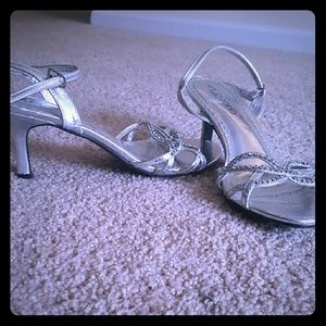SILVER BLING HEELS