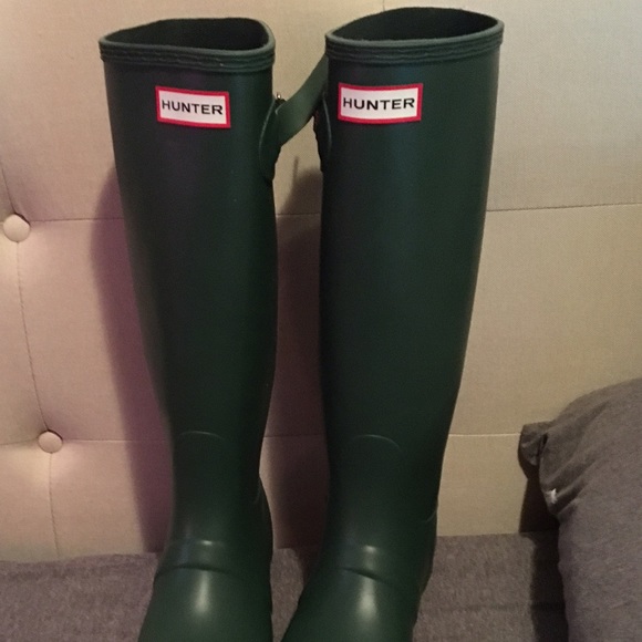 Authentic Child's size 8 Hunter boots (6-7)