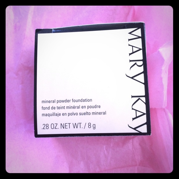 Mary Kay Mineral Powder Beige 2