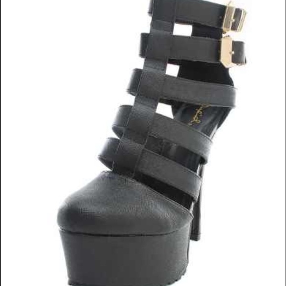 Hot Strapped Black Heels