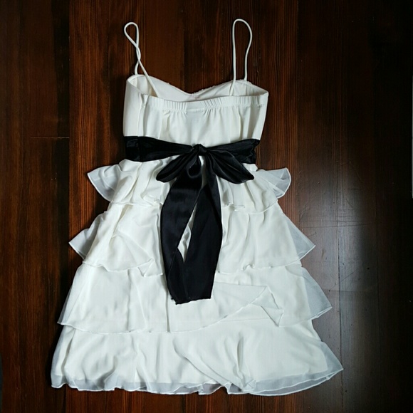 SOLD!!! Sweet Storm white and black mini dress - Picture 3 of 4