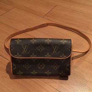 LOUIS VUITTON MONOGRAM POCHETTE FLORENTINE WAIST B