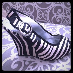 Jessica simpson zebra wedges