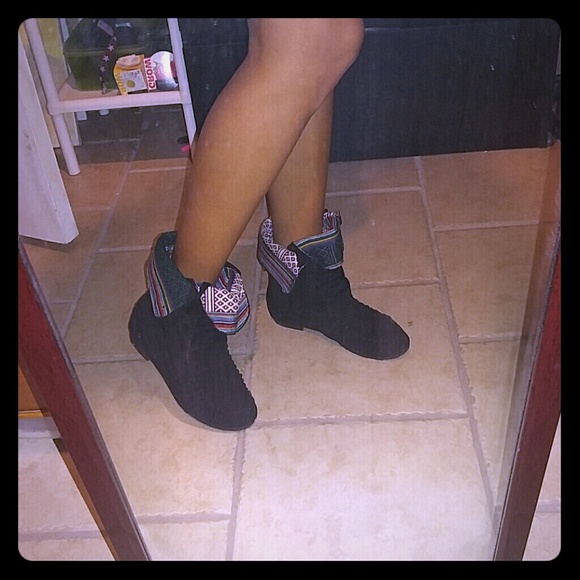 Black tribal style lace up moccasin Boot