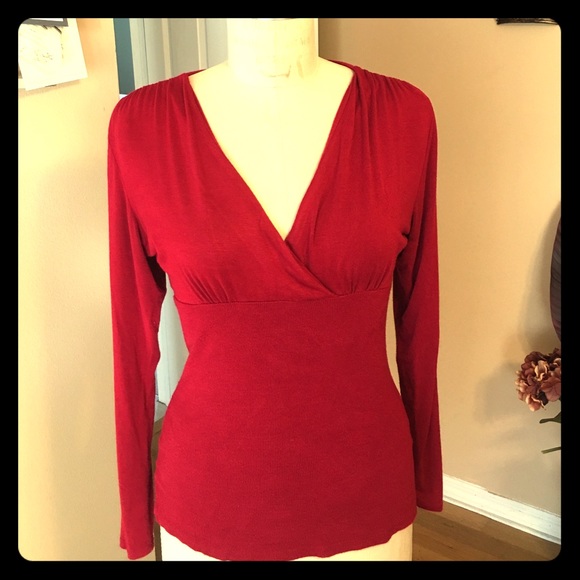 Long sleeve V- neck
