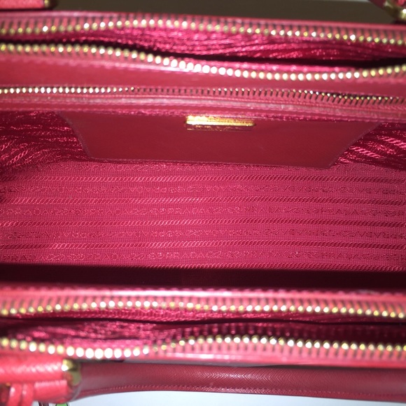 Prada Saffiano Double Zip Large Lux Tote - Picture 2 of 4