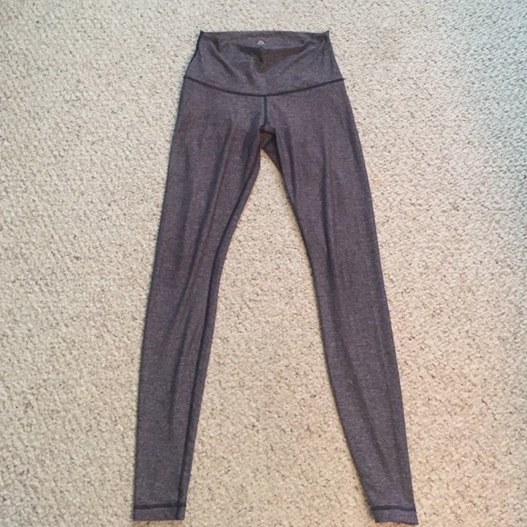 Lululemon Wonder Under Hi-Rise Roll Down pants