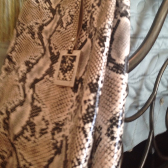 Large Tote - Picture 3 of 4