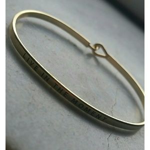Live in the moment bracelet