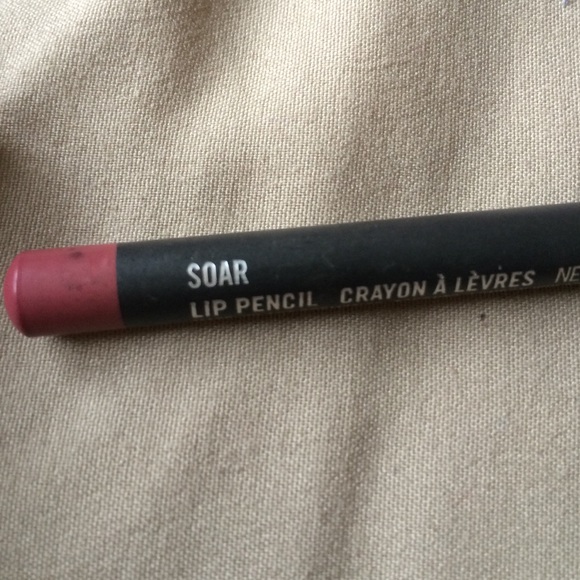 MAC Soar Lipliner