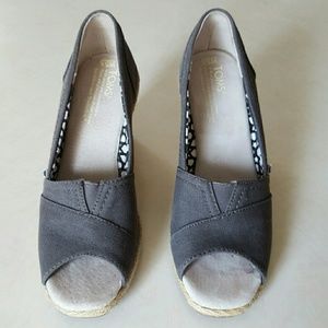 Toms Wedge Sandals-Gray Size 5.5