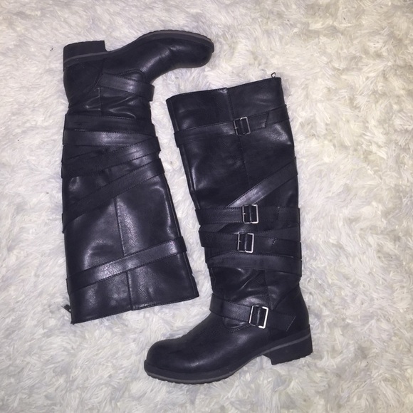 Tall gray boots no flaws worn once